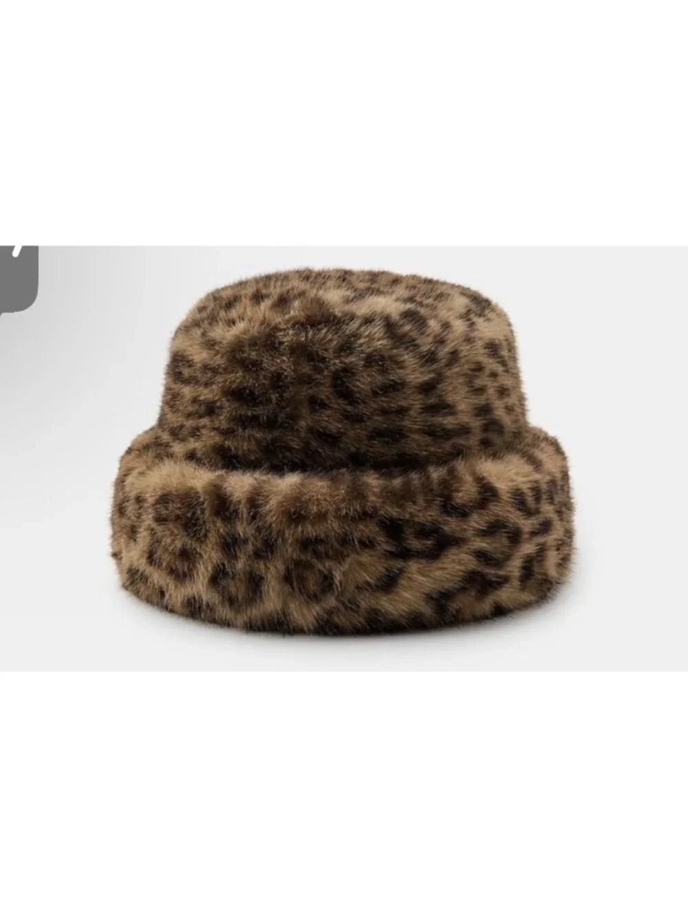 Zara Leopard Print Faux Fur Bucket Hat Womens Medium Old Money Mob Wife Winter